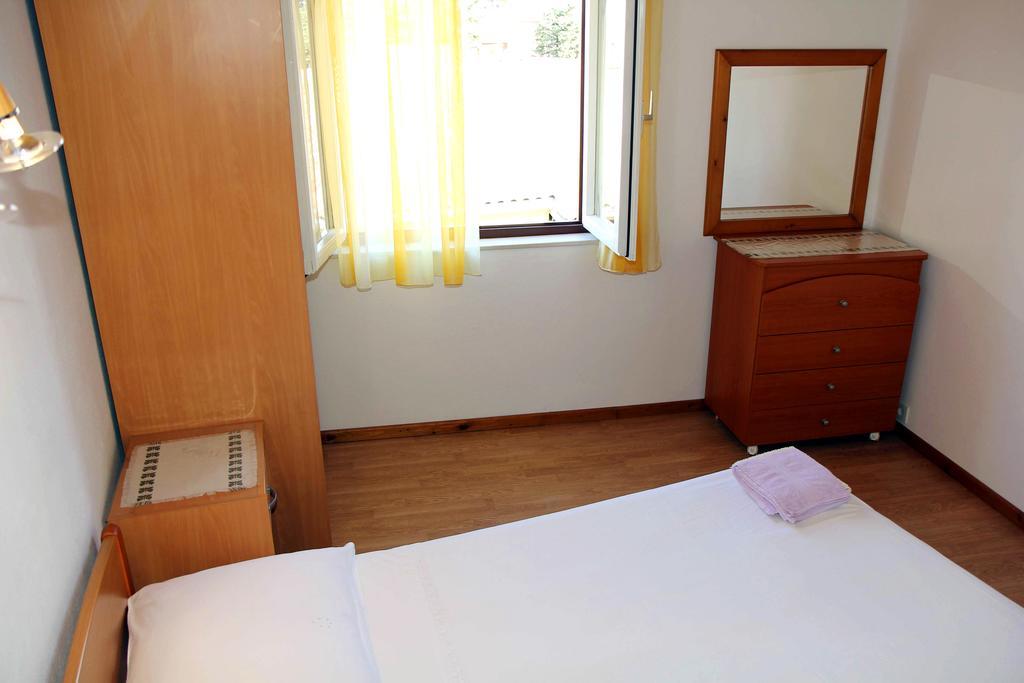 Apartments J&R Babara Biograd Na Moru Habitación foto