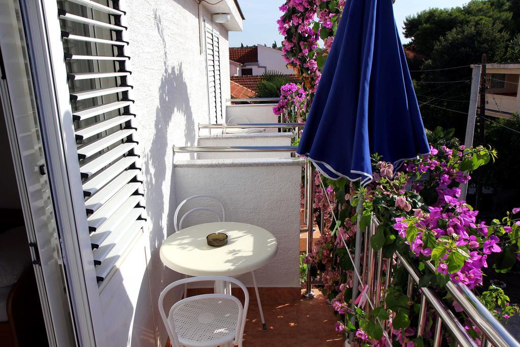 Apartments J&R Babara Biograd Na Moru Habitación foto